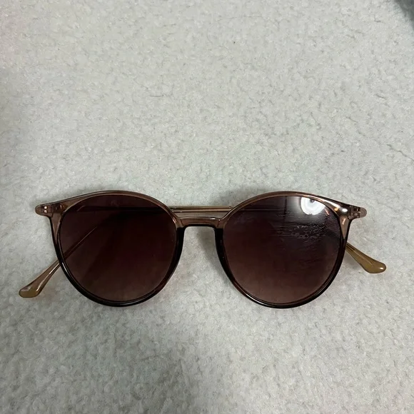 Brown Sunglasses - Picture 1 of 4